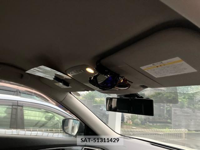 Nissan X-TRAIL HYBRID 2015-10 8416056-11