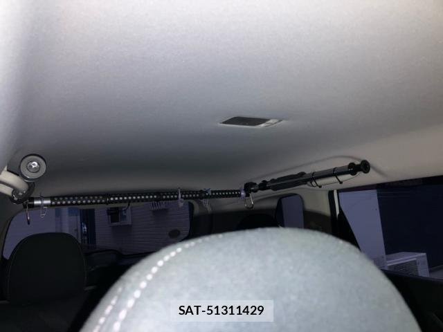 Nissan X-TRAIL HYBRID 2015-10 8416056-12