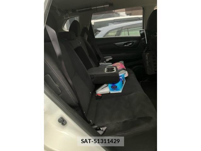 Nissan X-TRAIL HYBRID 2015-10 8416056-13