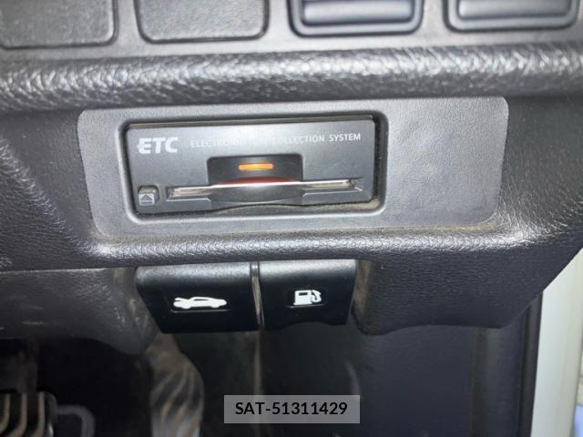 Nissan X-TRAIL HYBRID 2015-10 8416056-19