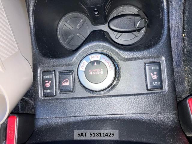 Nissan X-TRAIL HYBRID 2015-10 8416056-27