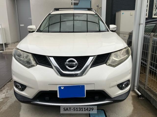 Nissan X-TRAIL HYBRID 2015-10 8416056-2