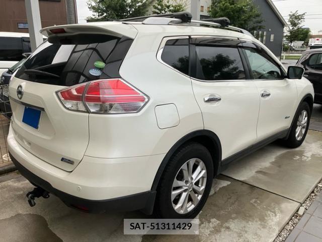 Nissan X-TRAIL HYBRID 2015-10 8416056-4