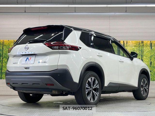 Nissan X-TRAIL HYBRID 2023-11 8439171-16
