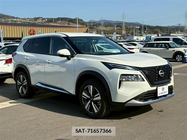 Nissan X-TRAIL HYBRID 2026-03 8439163-3
