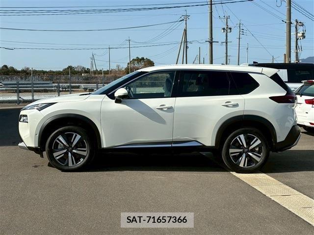 Nissan X-TRAIL HYBRID 2026-03 8439163-4