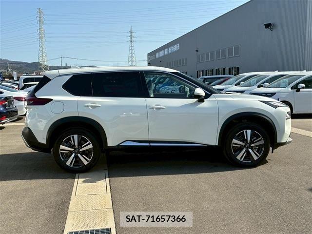 Nissan X-TRAIL HYBRID 2026-03 8439163-5