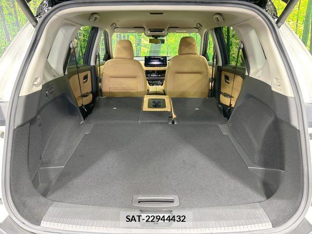 Nissan X-TRAIL HYBRID 2023-10 8439168-9