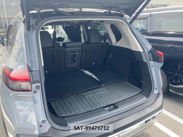 Nissan X-TRAIL HYBRID 2023-09 8439162-8