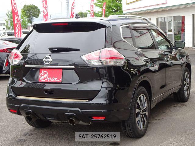 Nissan X-TRAIL HYBRID 2015-11 8439174-2