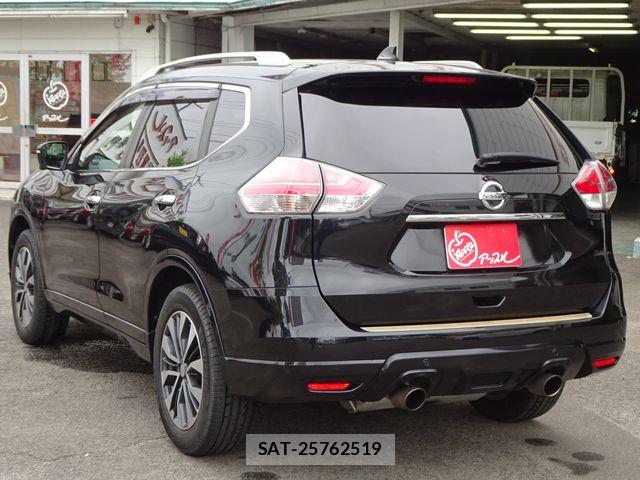 Nissan X-TRAIL HYBRID 2015-11 8439174-4
