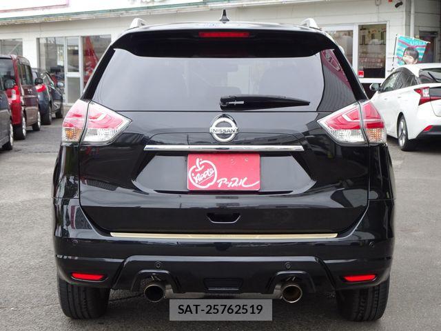 Nissan X-TRAIL HYBRID 2015-11 8439174-6