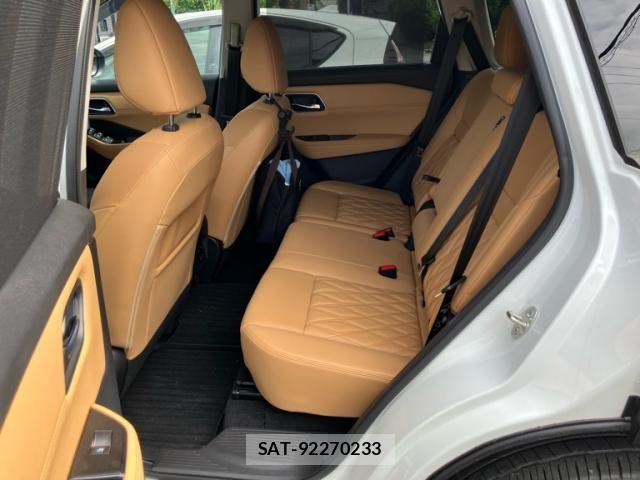 Nissan X-TRAIL HYBRID 2023-06 8439165-12
