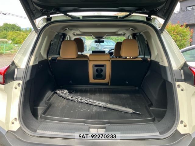 Nissan X-TRAIL HYBRID 2023-06 8439165-13