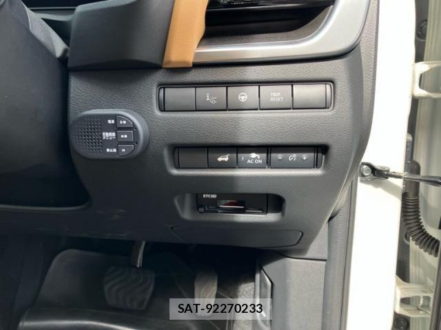 Nissan X-TRAIL HYBRID 2023-06 8439165-15