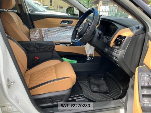 Nissan X-TRAIL HYBRID 2023-06 8439165-16