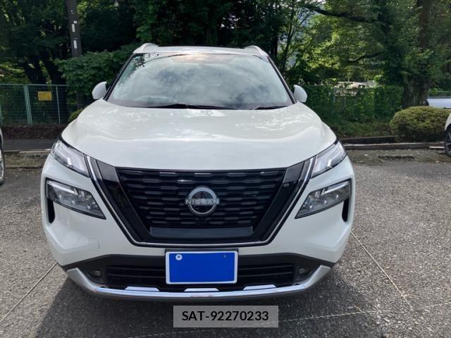 Nissan X-TRAIL HYBRID 2023-06 8439165-1