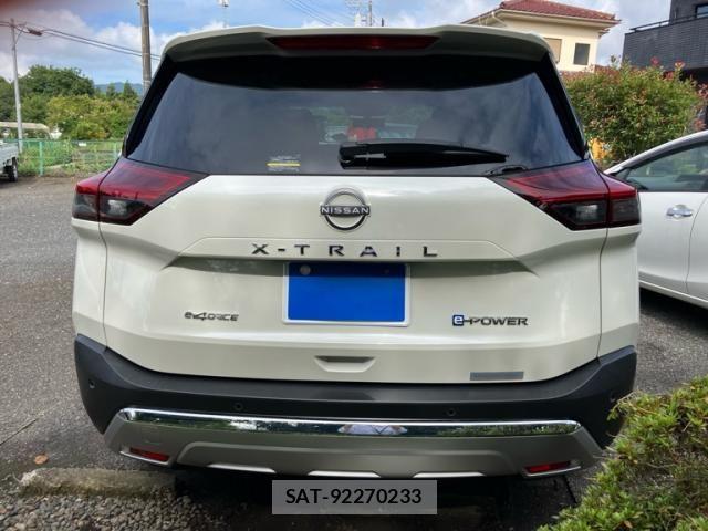 Nissan X-TRAIL HYBRID 2023-06 8439165-4