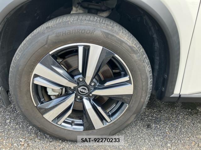 Nissan X-TRAIL HYBRID 2023-06 8439165-6