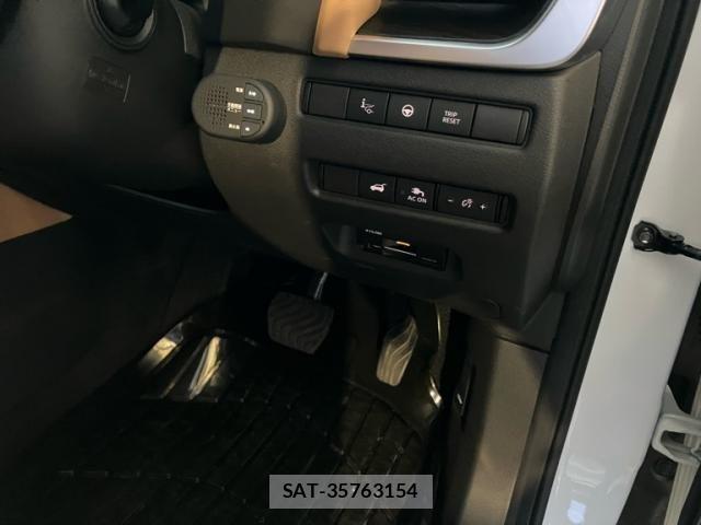 Nissan X-TRAIL HYBRID 2023-05 8439169-16