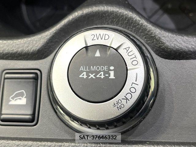 Nissan X-TRAIL HYBRID 2015-07 8458855-6