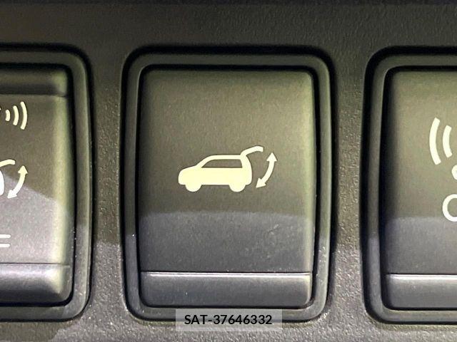Nissan X-TRAIL HYBRID 2015-07 8458855-7