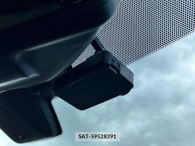 Nissan X-TRAIL HYBRID 2017-10 8458852-3