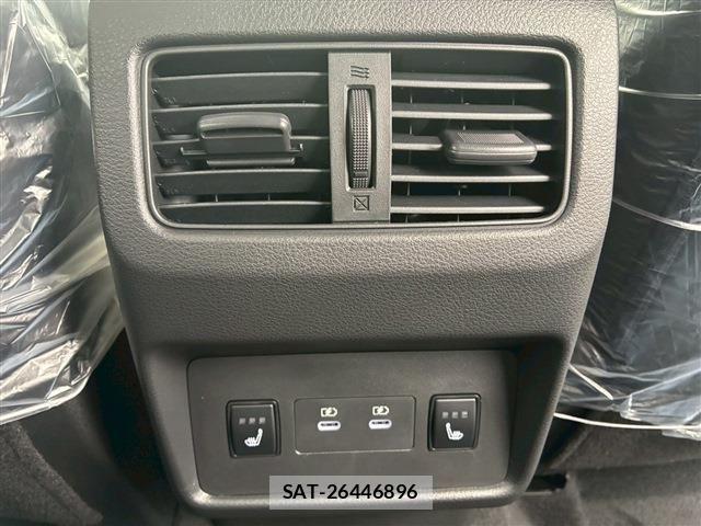 Nissan X-TRAIL HYBRID 2026-03 8528423-28