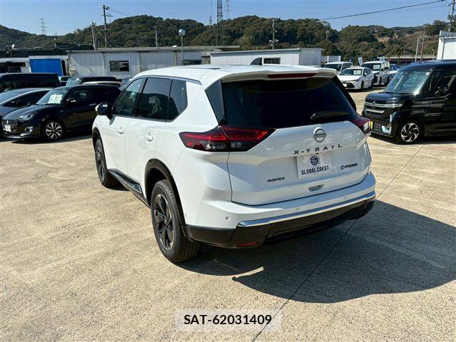 Nissan X-TRAIL HYBRID 2026-03 8528420-10