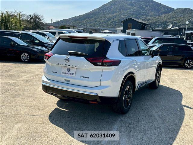 Nissan X-TRAIL HYBRID 2026-03 8528420-12