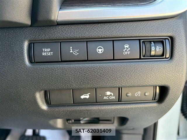 Nissan X-TRAIL HYBRID 2026-03 8528420-19