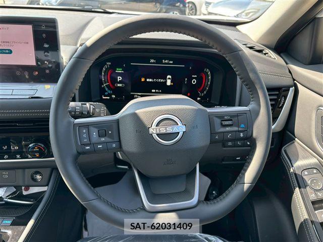 Nissan X-TRAIL HYBRID 2026-03 8528420-24