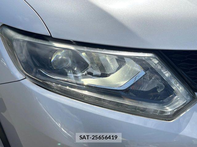Nissan X-TRAIL HYBRID 2015-06 8528440-10