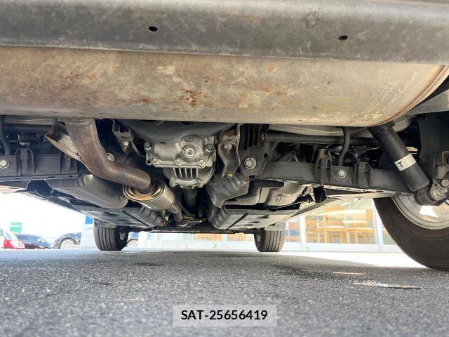 Nissan X-TRAIL HYBRID 2015-06 8528440-18