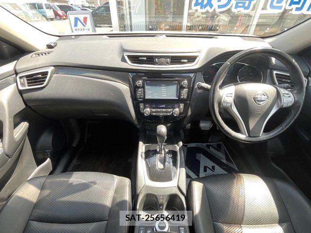 Nissan X-TRAIL HYBRID 2015-06 8528440-1