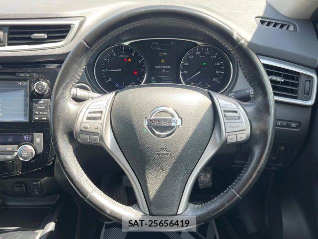 Nissan X-TRAIL HYBRID 2015-06 8528440-6