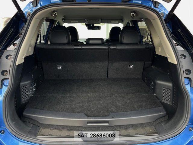 Nissan X-TRAIL HYBRID 2017-09 8528438-9