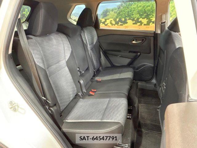 Nissan X-TRAIL HYBRID 2023-10 8564209-9