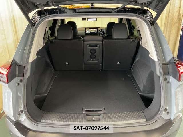 Nissan X-TRAIL HYBRID 2022-12 8564208-27