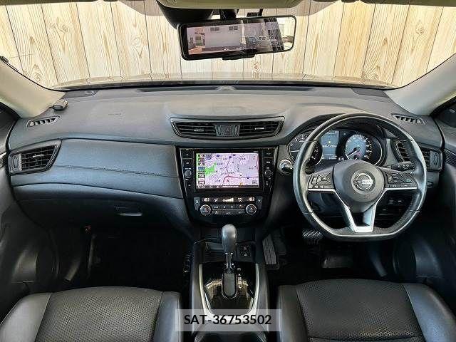 Nissan X-TRAIL HYBRID 2017-08 8629982-1