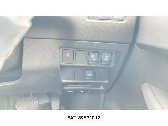 Nissan X-TRAIL HYBRID 2016-01 8629986-21