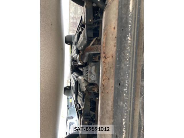 Nissan X-TRAIL HYBRID 2016-01 8629986-7