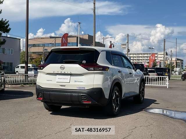 Nissan X-TRAIL HYBRID 2022-11 8662623-1