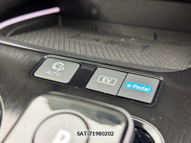 Nissan X-TRAIL HYBRID 2022-12 8662617-16