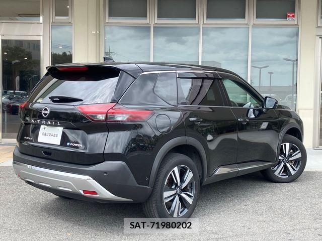 Nissan X-TRAIL HYBRID 2022-12 8662617-1