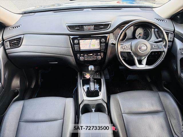 Nissan X-TRAIL HYBRID 2019-08 8667211-2