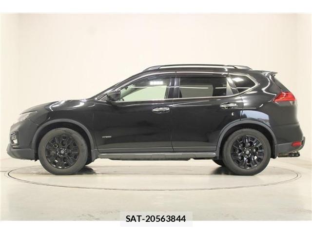 Nissan X-TRAIL HYBRID 2019-08 8662627-9