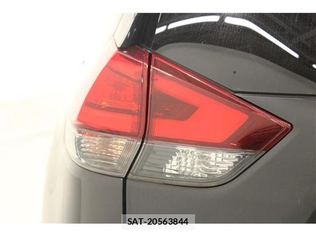 Nissan X-TRAIL HYBRID 2019-08 8662627-19