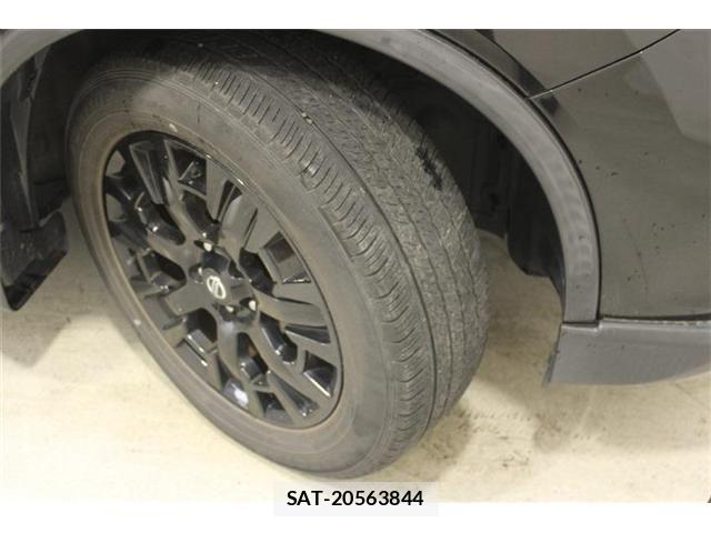 Nissan X-TRAIL HYBRID 2019-08 8662627-27