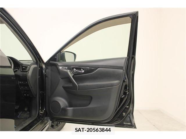 Nissan X-TRAIL HYBRID 2019-08 8662627-28